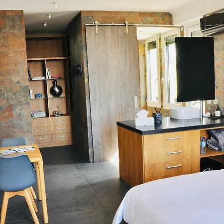 The Address كاسيس