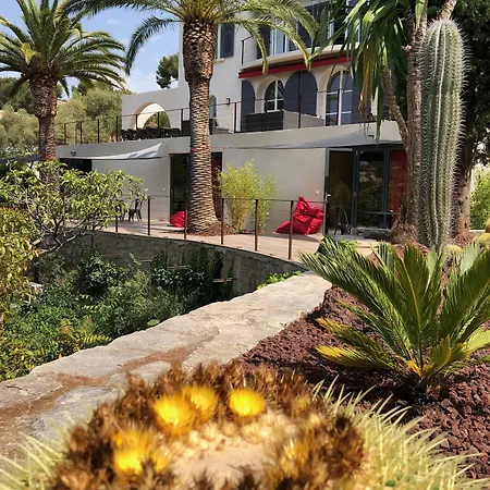 The Address بيت ضيافة 5*