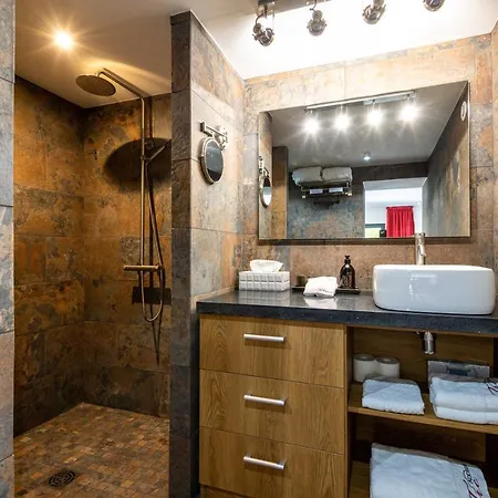 The Address 5* كاسيس