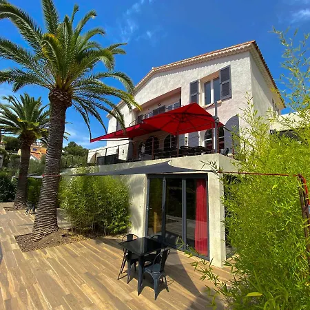 The Address בית הארחה 5*