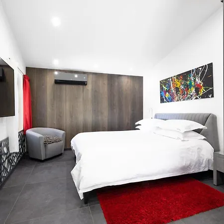 The Address 5* קסיס