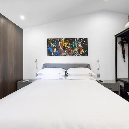 Guest house The Address Cassis
