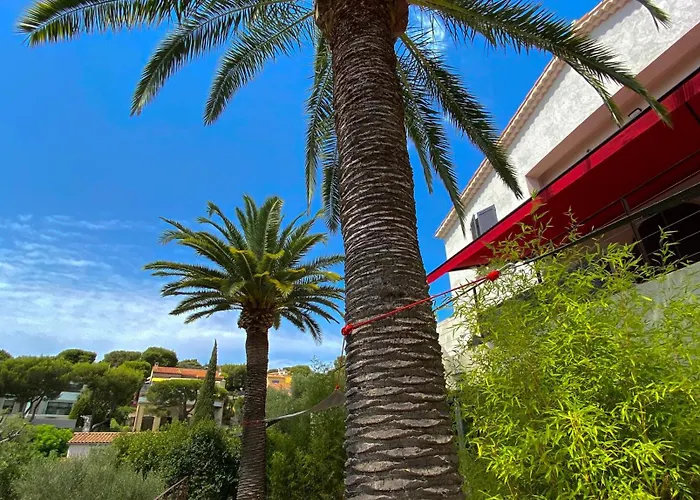 The Address ゲストハウス カシ