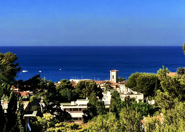 The Address ゲストハウス